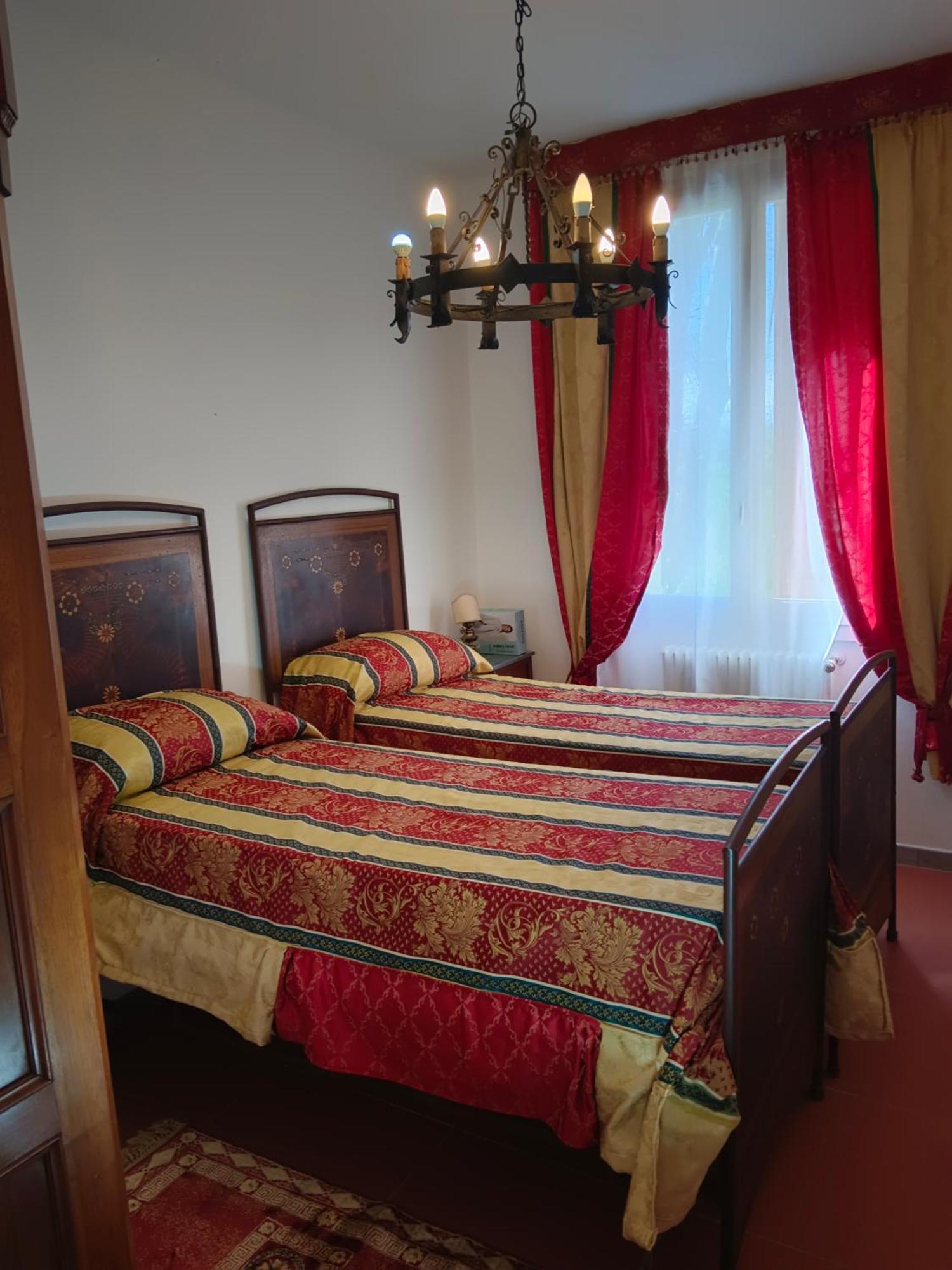 La Maison Rouge Crespellano Kültér fotó